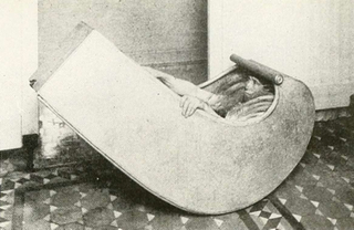 Illustration for article titled This Ridiculous Victorian-Era Rocking Bath Wasn't Just For Fun
